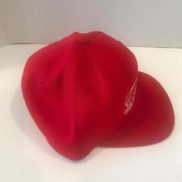 The Classics Red Hat New - Picture 3 of 5